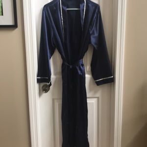 Men’s silk robe - NWOT